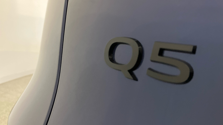 Audi Q5 2.0 TDI Quattro Launch Edition 5dr S Tronic Diesel Estate